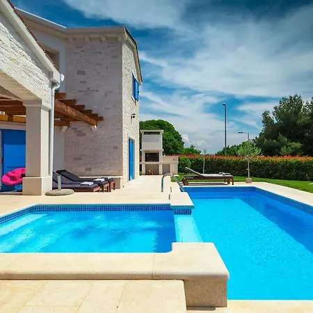 Torre I Tatil Evi *