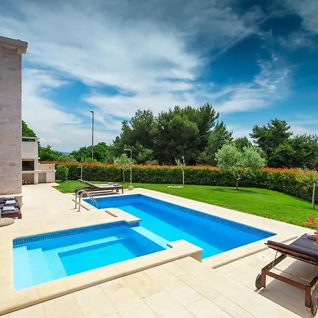 Torre I * Πόρετς